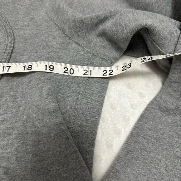 Lululemon Reversible Jacket - Picture 5 of 7